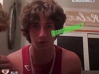 Friends on tiktok live don’t wanna get banned but one dude keeps mooning the camrea